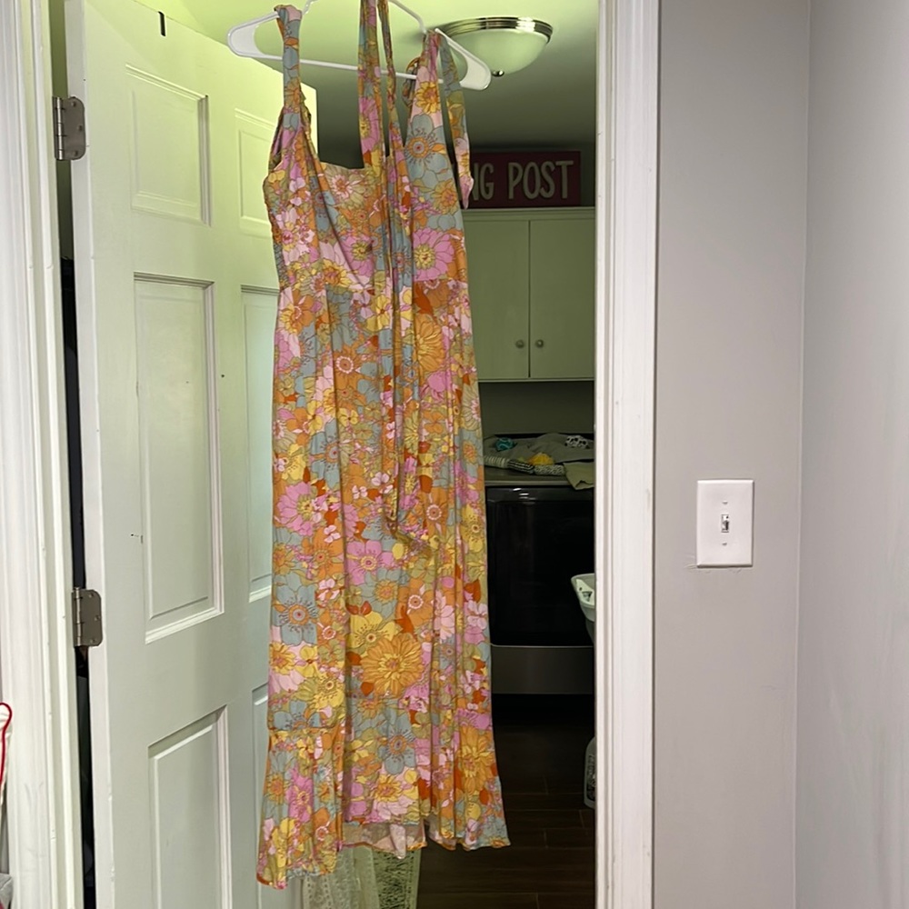 Show Me Your Mumu Claire Midi Dress - Groovy Blooms